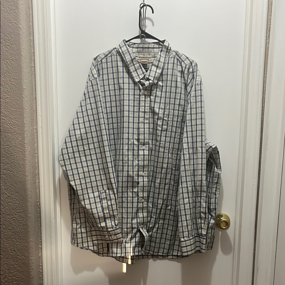 Duluth Trading Co Blue and White Casual Button Down Shirt
